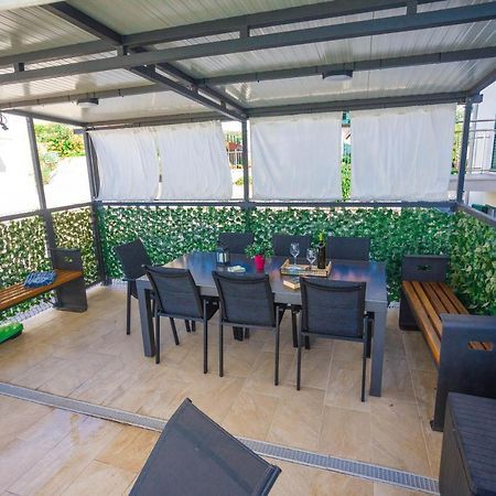 Apartment Jerry With Private Pool ميلنا المظهر الخارجي الصورة