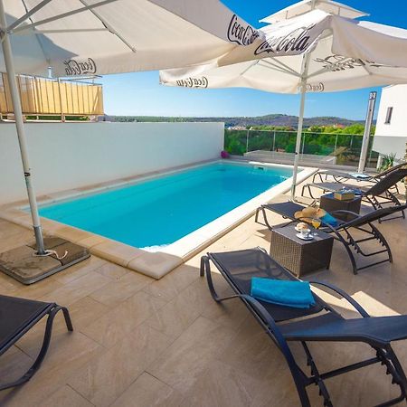 Apartment Jerry With Private Pool ميلنا المظهر الخارجي الصورة
