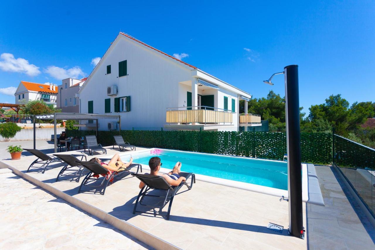 Apartment Jerry With Private Pool ميلنا المظهر الخارجي الصورة