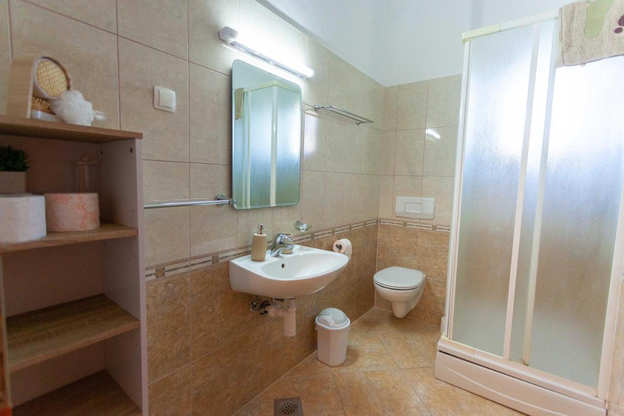 Apartment Jerry With Private Pool ميلنا المظهر الخارجي الصورة