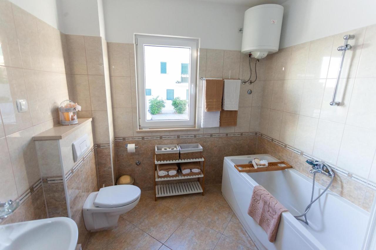 Apartment Jerry With Private Pool ميلنا المظهر الخارجي الصورة